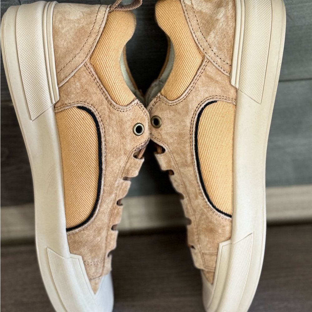 Caterpillar Tan and Cream Men's Shoes - Picture 4 of 8